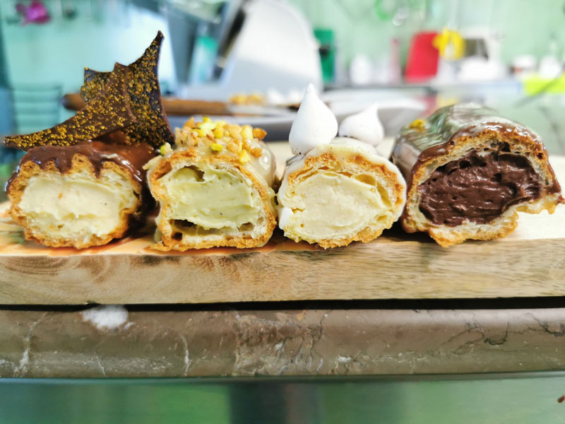 curs bonjour eclair cofetarie